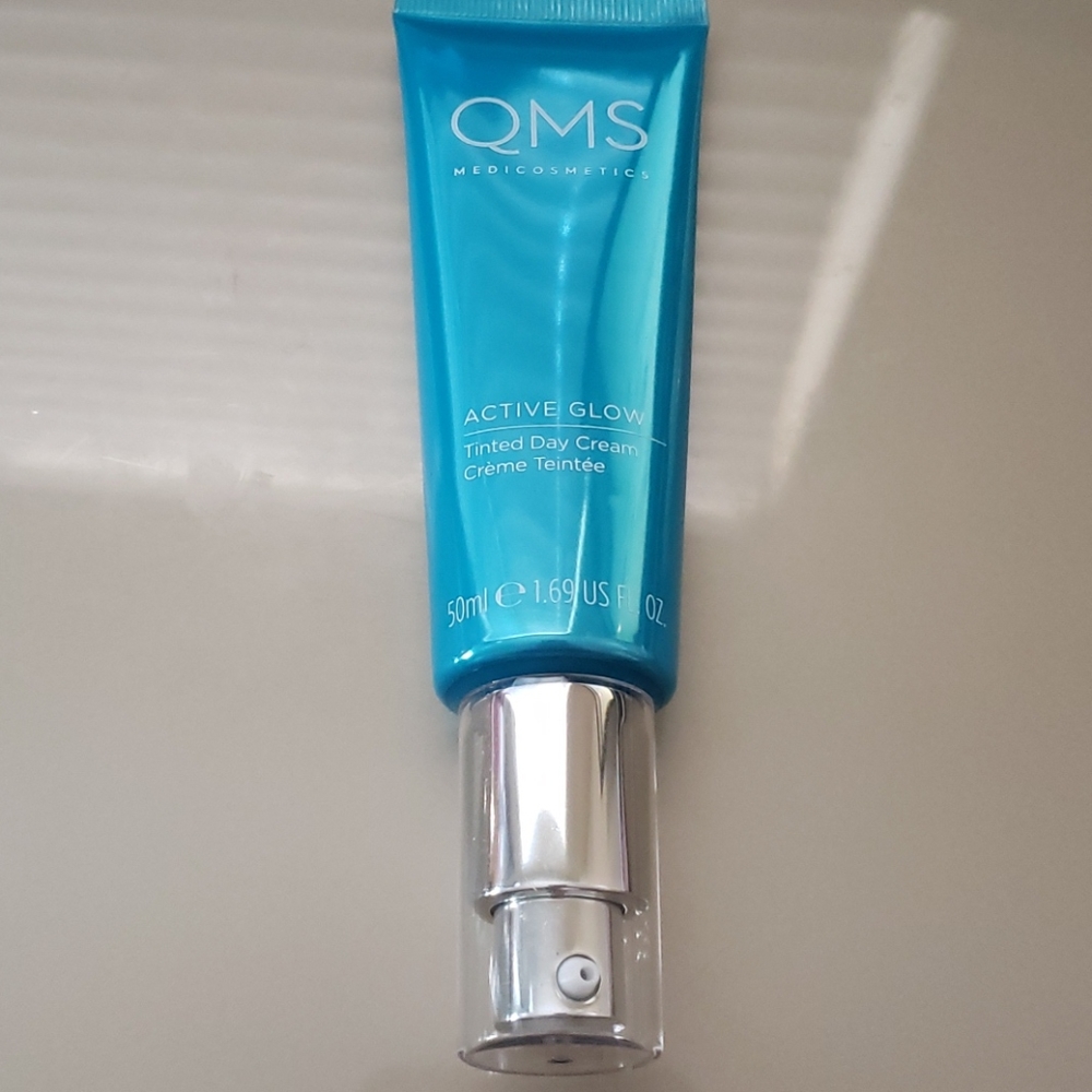 QMS Active Glow